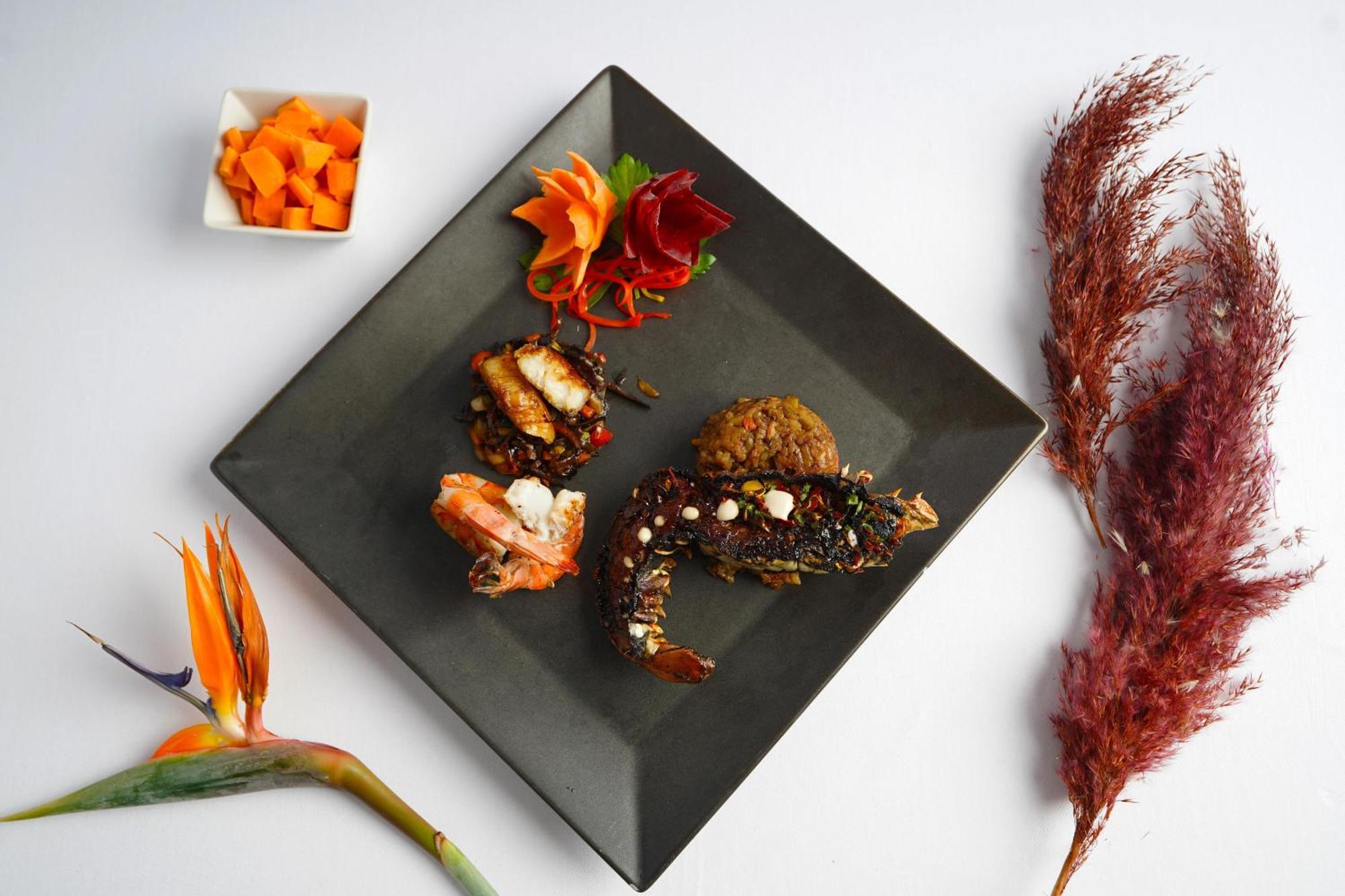 Sataya Resort Marsa Alam Esterno foto A plate of tapas