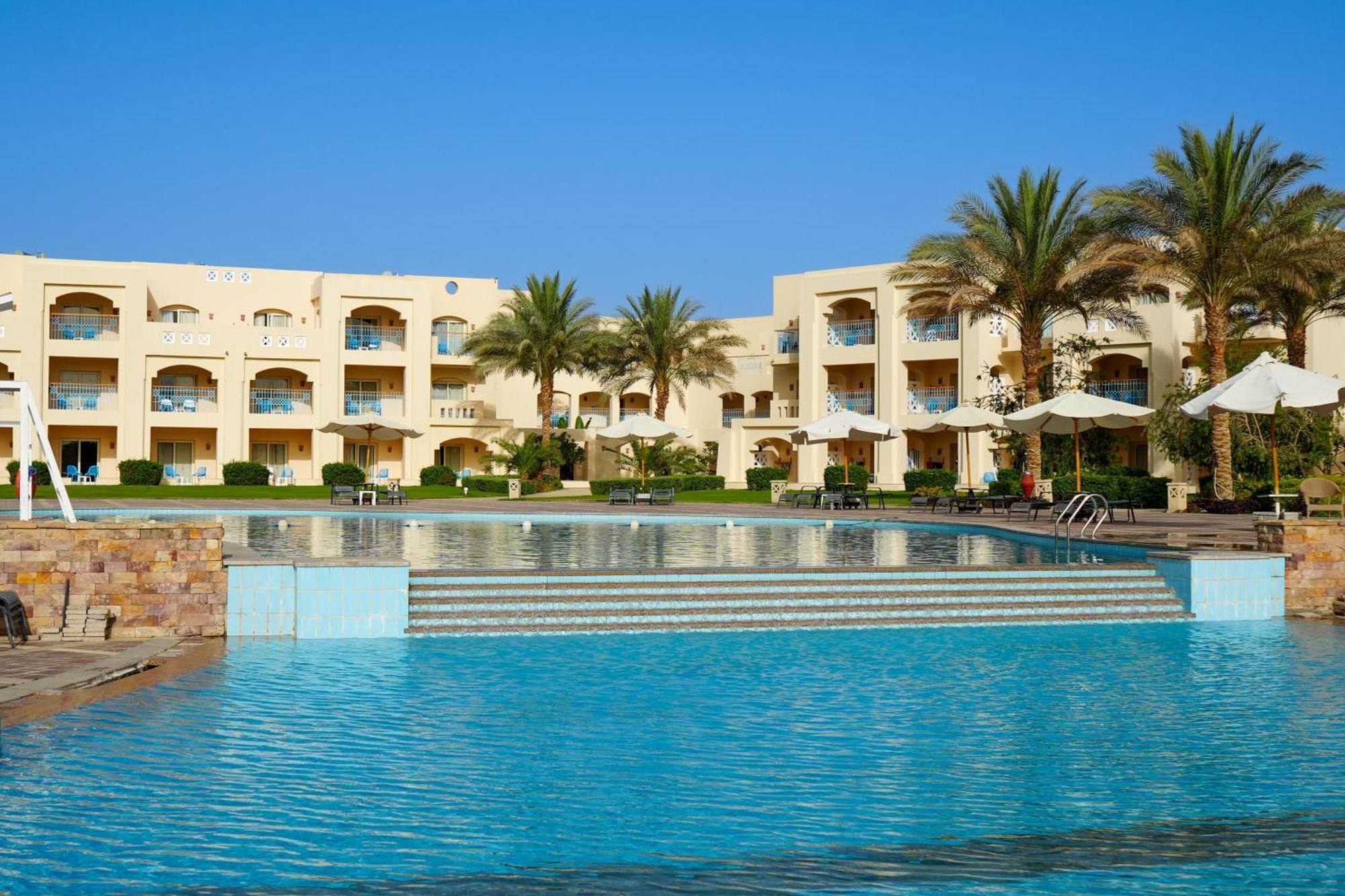 Sataya Resort Marsa Alam Esterno foto Hilton Sharm El Sheikh Resort