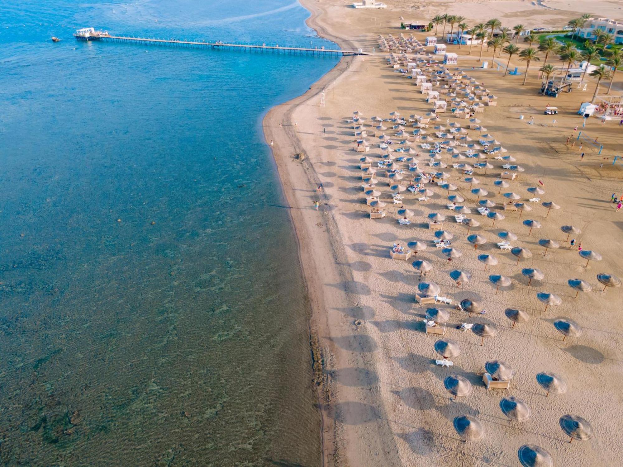 Sataya Resort Marsa Alam Esterno foto Aerial view of the beach