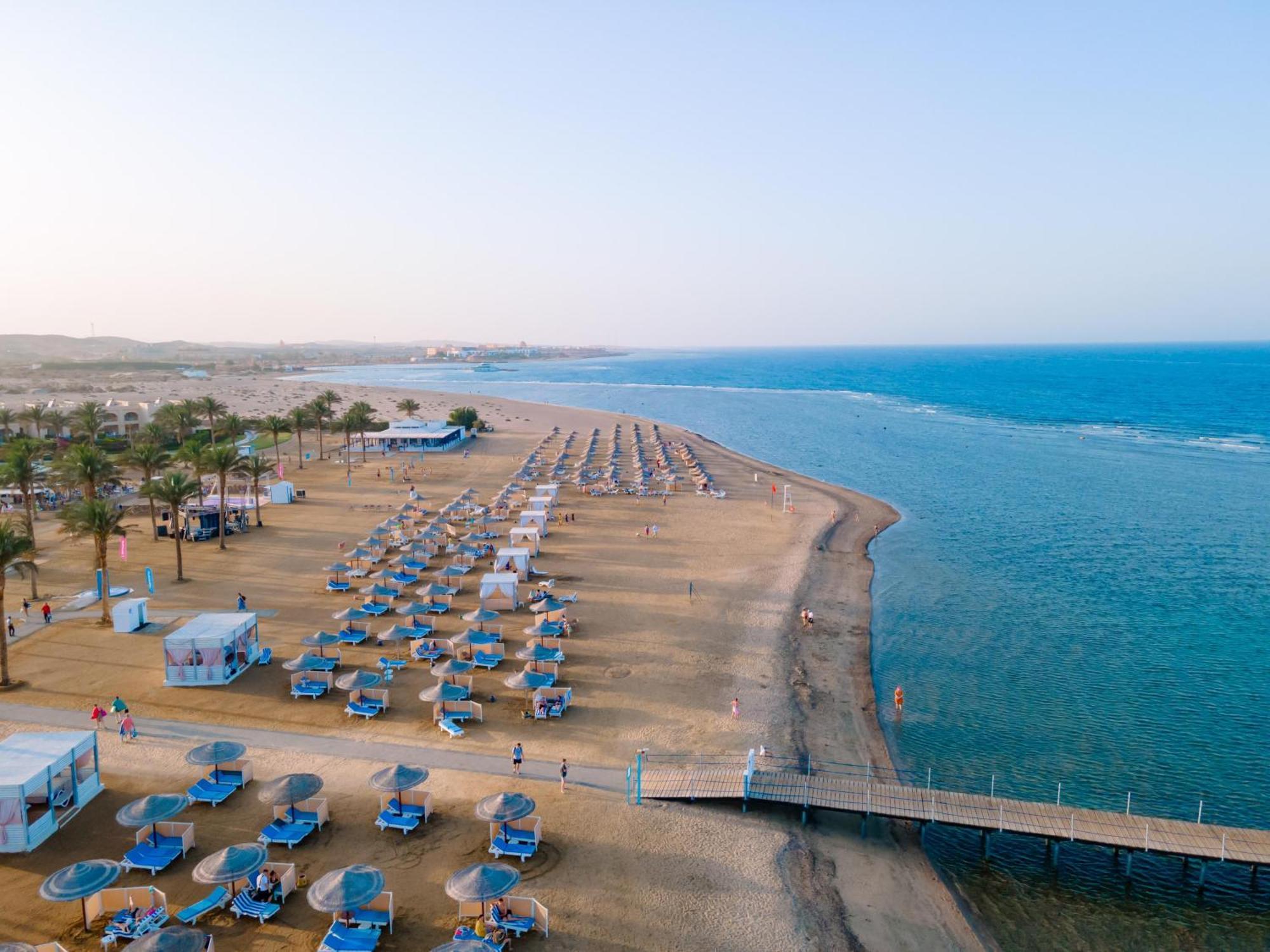 Sataya Resort Marsa Alam Esterno foto Aerial view of the beach